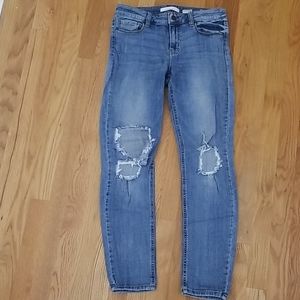 Eunina Distressed Jeans